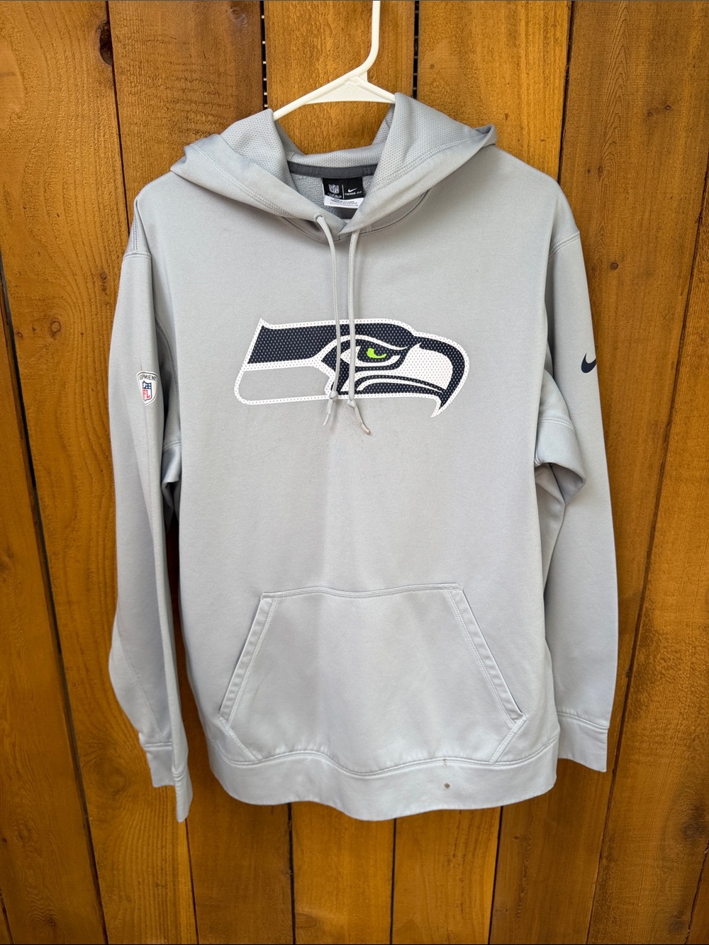 Nike Men’s Light Gray Seattle Seahawks Pullover Hoodie